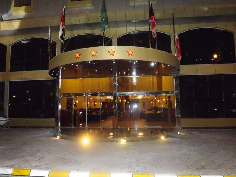 Sofi Hotel Dammam Esterno foto